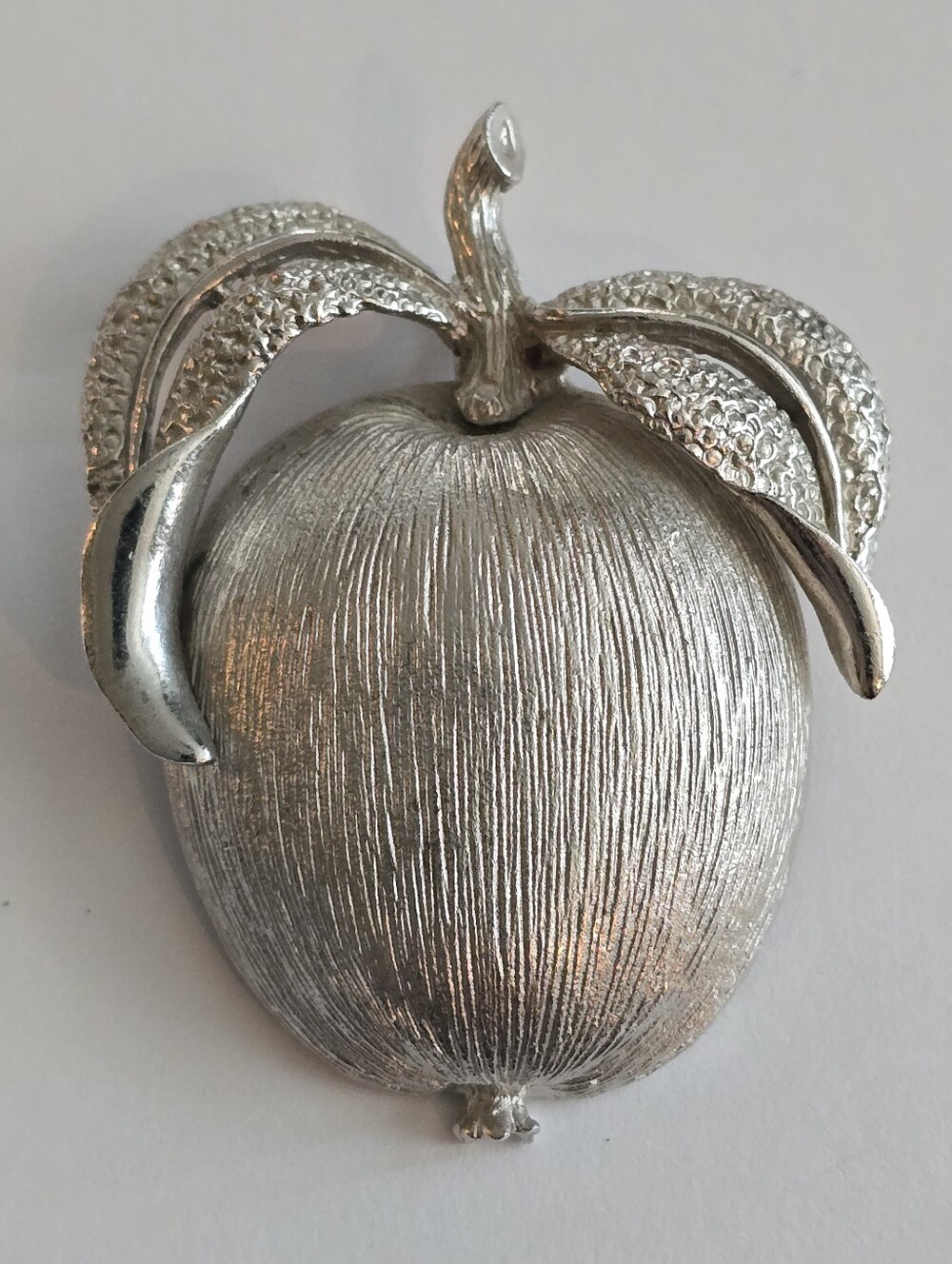 Vintage brooch Sarah Coventry Adam’s Delight Silver Tone 1960s apple